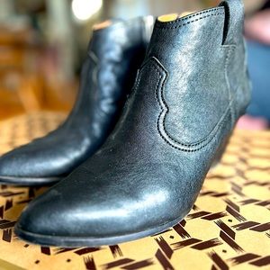 Frye Reina black leather western booties ✨ women’s 11